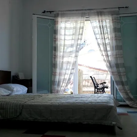 Pleasant Villa, 90 Meters From The Sea Διαμέρισμα *